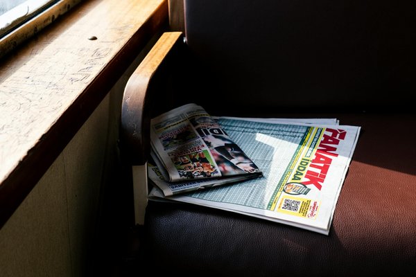 What are the latest trends in UK pet nutrition?